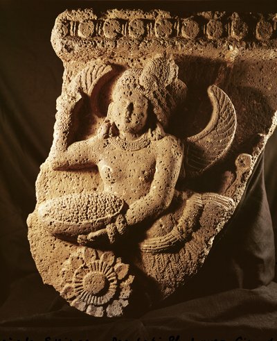 Rilievo raffigurante Dampati, Maurya da Indian School